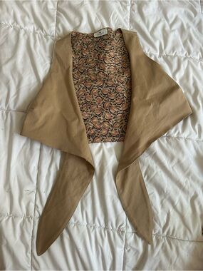 Etro Reversible tie-Front Vest. Floral Paisley Lining khaki beige color S M L